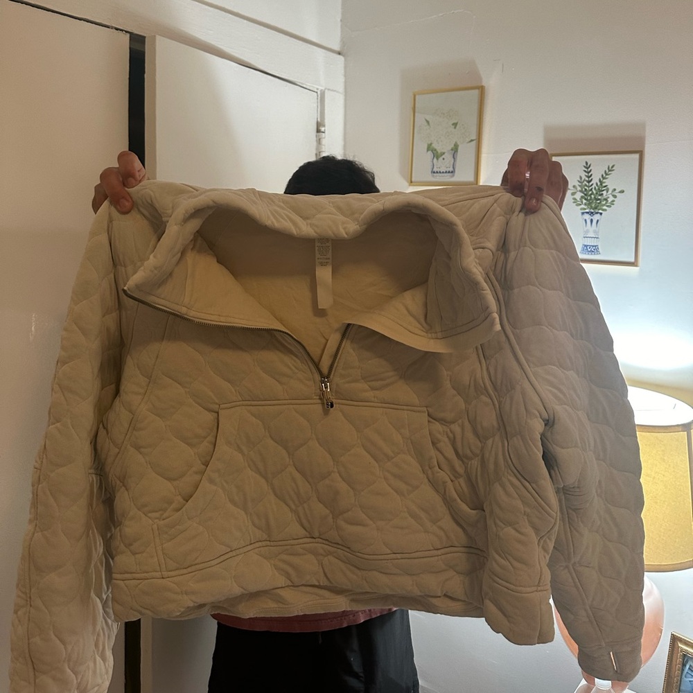 Lululemon Tan Quilted Scuba!!